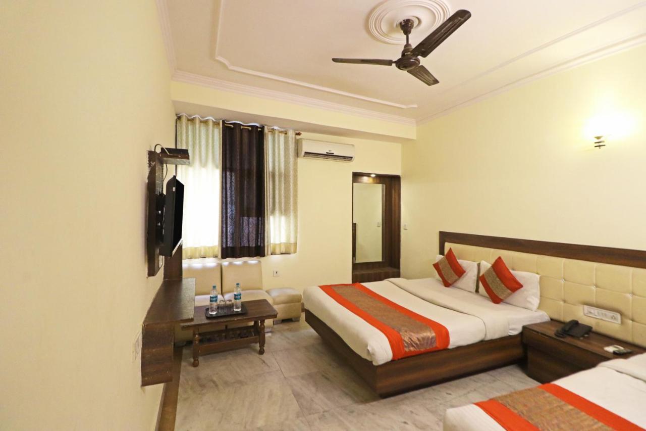 Silver Shine New Delhi - Comfort Stay Εξωτερικό φωτογραφία