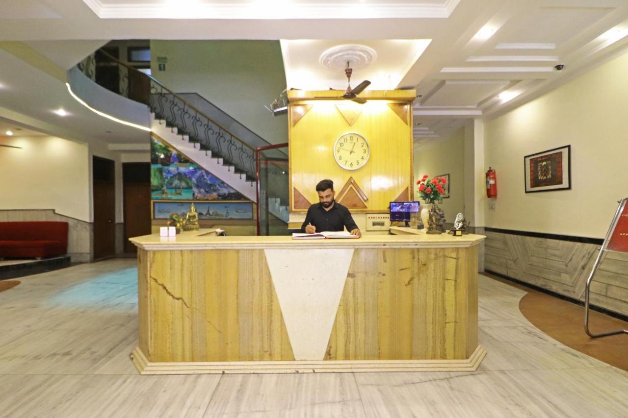 Silver Shine New Delhi - Comfort Stay Εξωτερικό φωτογραφία